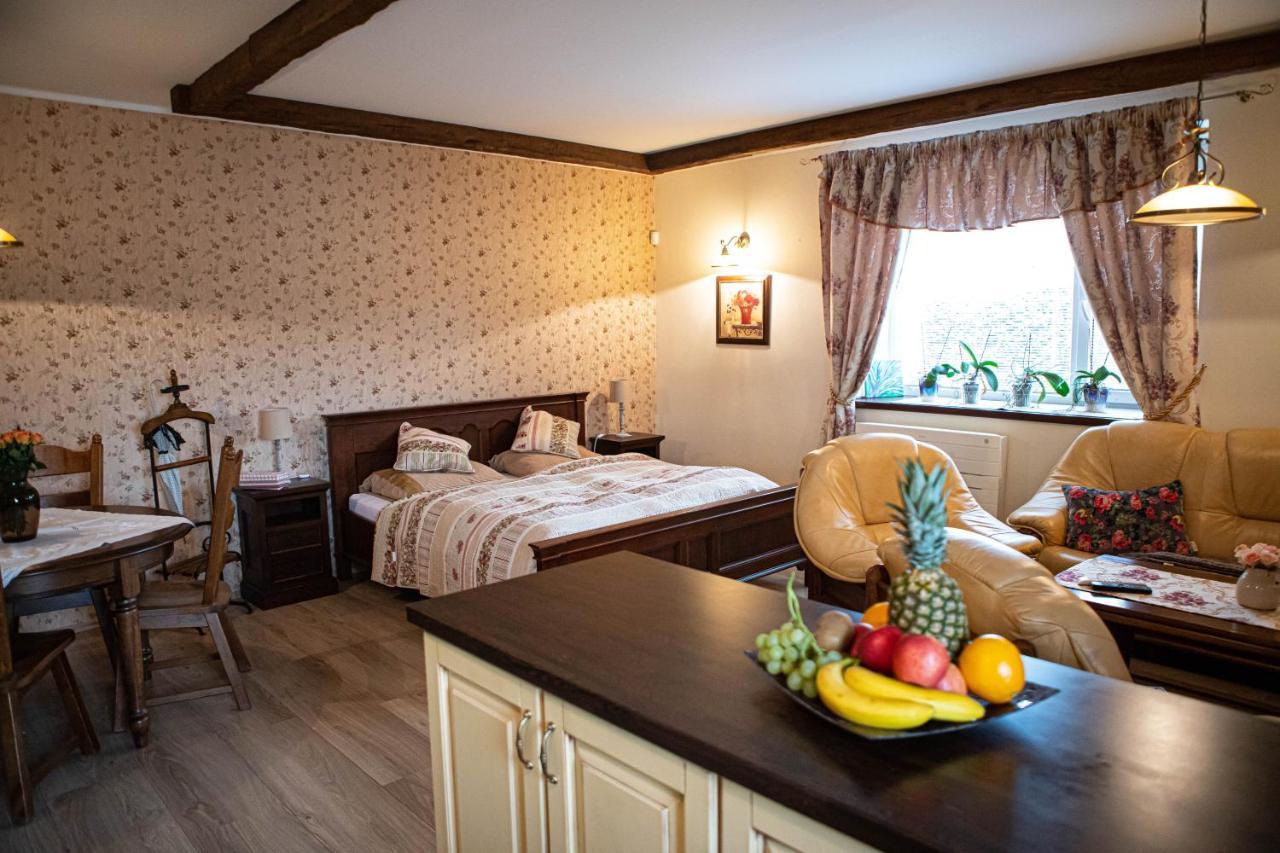 Kalvin Restaurant & Pension Rastislavice Εξωτερικό φωτογραφία