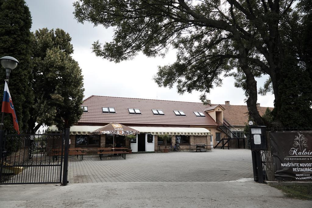 Kalvin Restaurant & Pension Rastislavice Εξωτερικό φωτογραφία