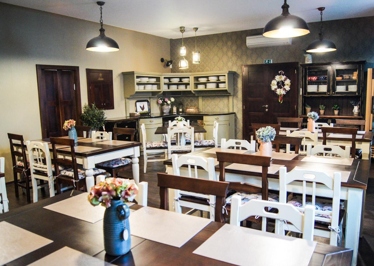 Kalvin Restaurant & Pension Rastislavice Εξωτερικό φωτογραφία